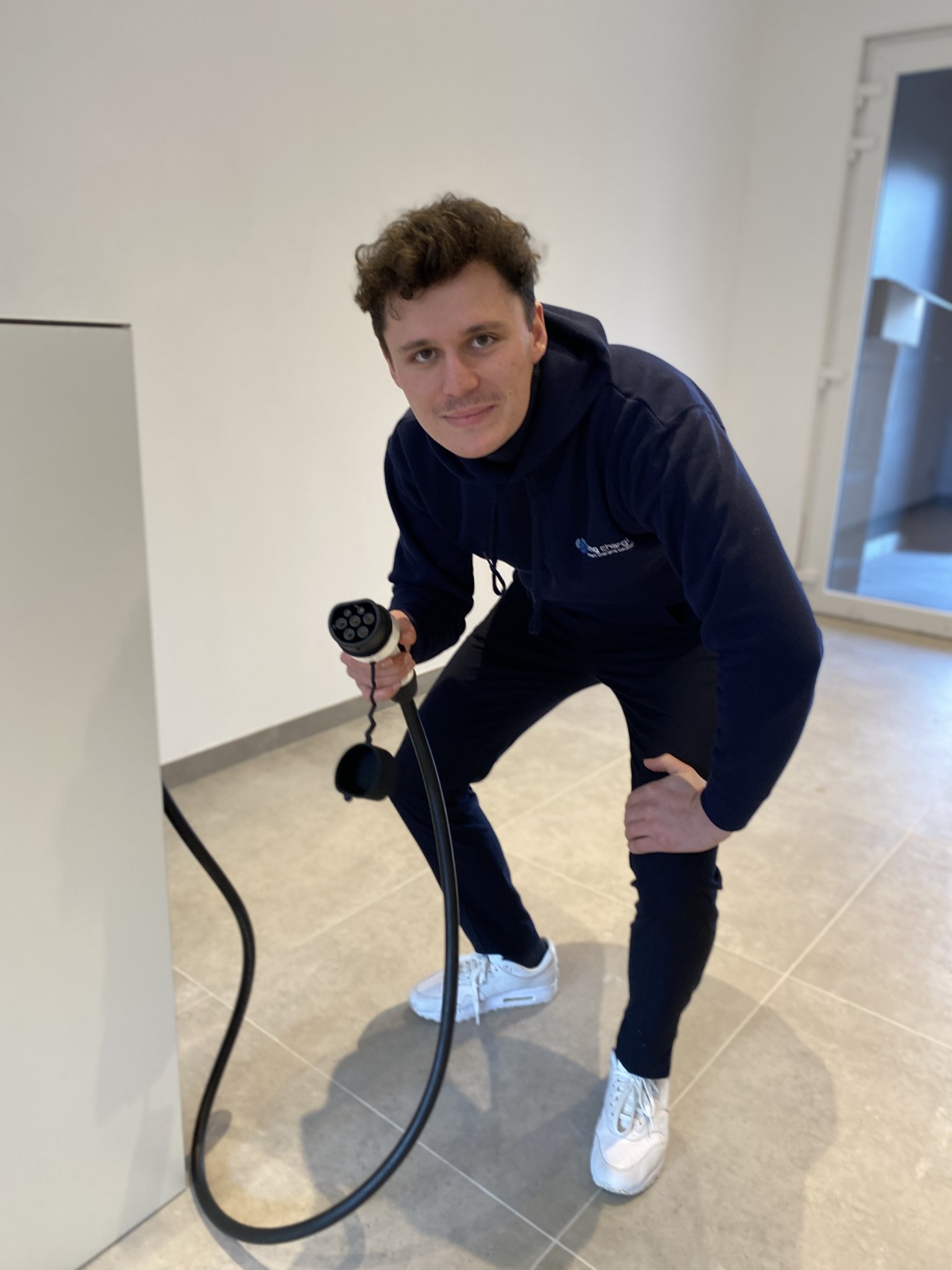 PMG Charge