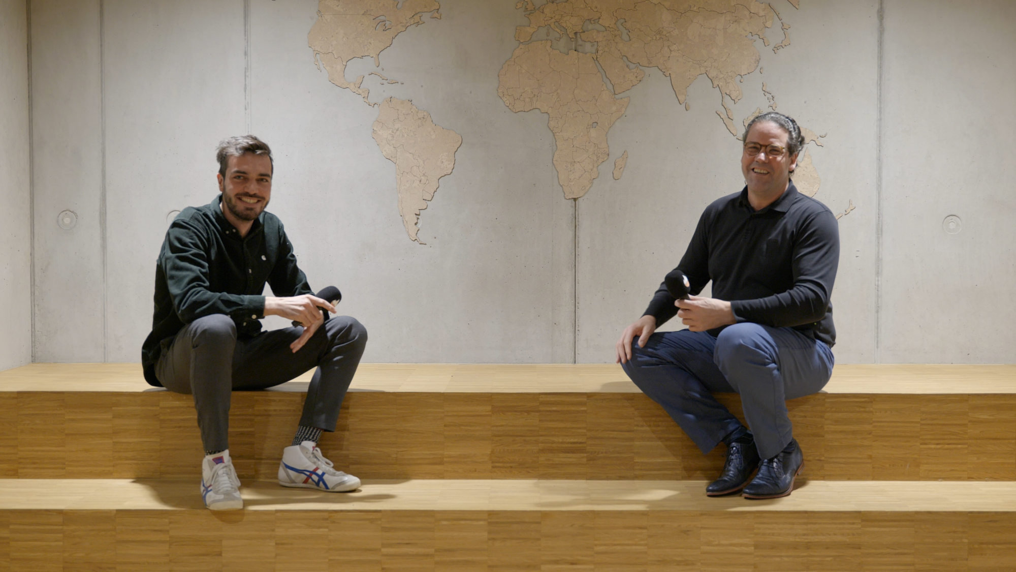<p>Na tien edities De Ondernemersaward maakten we samen met Jonas Decleer een podcast met alle winnaars. Hoe vergaat het ondernemend Aalst toen en nu? Pre en post corona. Het reilen en zeilen in hun bedrijf. Kortom: de gang van zaken.</p>